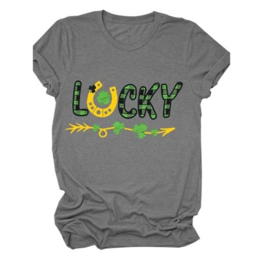 Lucky Three Leaf Clover Arrow Print St. Patrick's Day Medium Tee‎